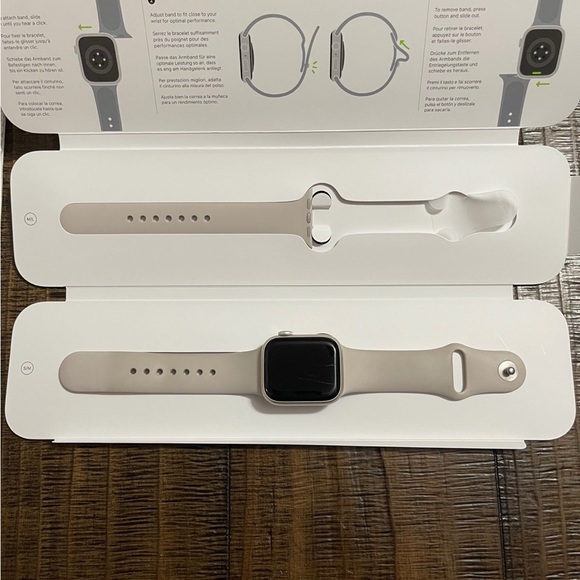 Apple Watch Series 7 GPS 41mm, Starlight - Picture 8 of 8